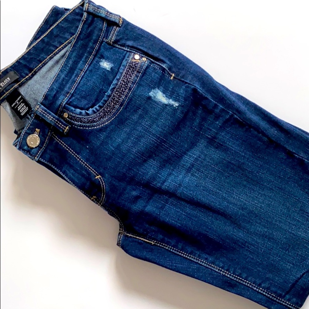 White House Black Market Girlfriend Jean